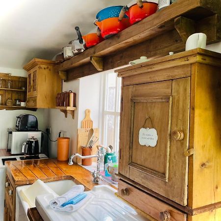 The Beehive, Ground Floor Apartment In Norfolk, No Shared Amenities 道纳姆马基特 外观 照片