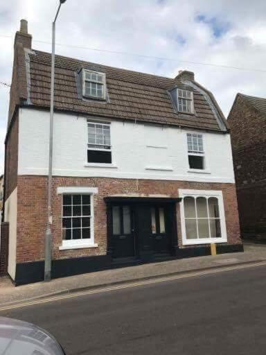 The Beehive, Ground Floor Apartment In Norfolk, No Shared Amenities 道纳姆马基特 外观 照片
