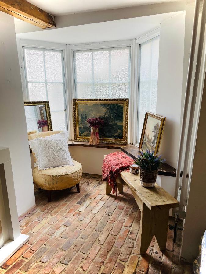 The Beehive, Ground Floor Apartment In Norfolk, No Shared Amenities 道纳姆马基特 外观 照片