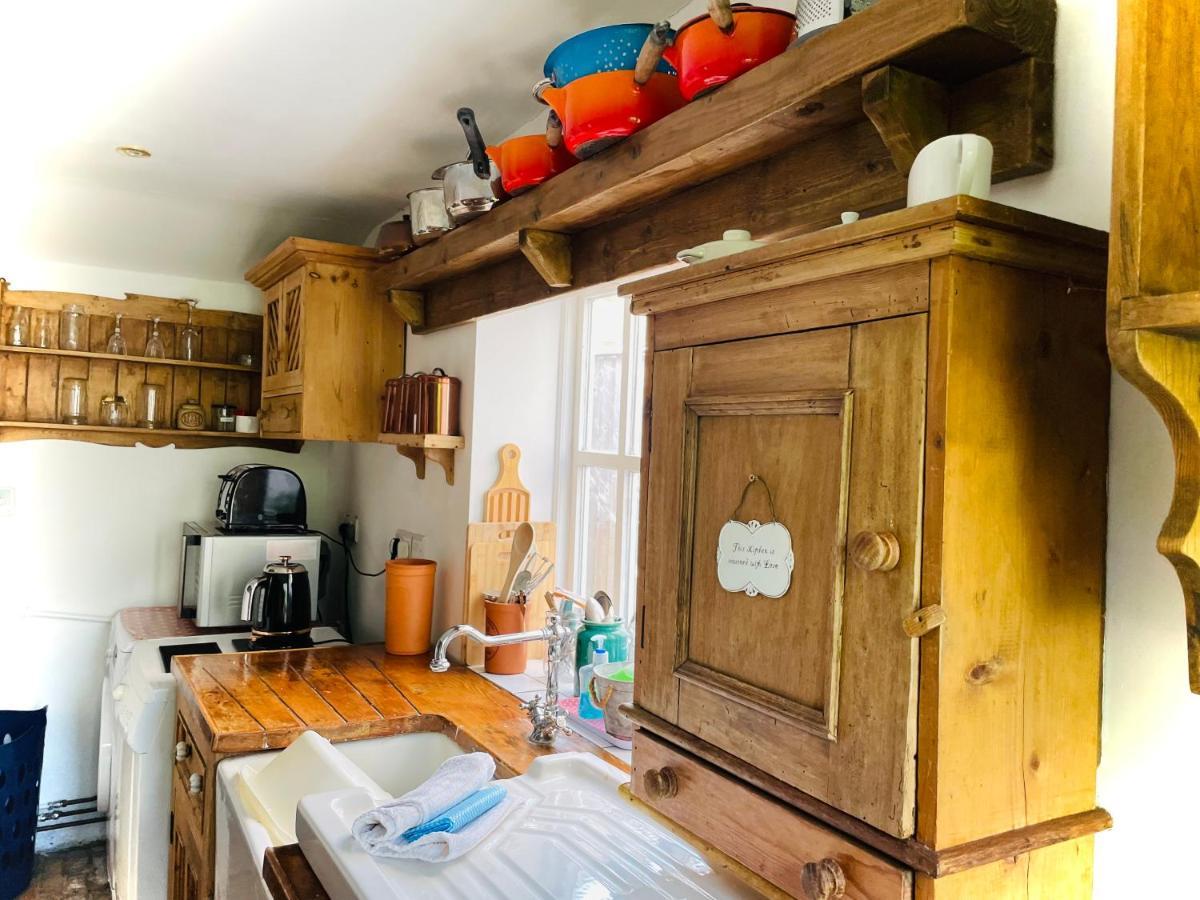 The Beehive, Ground Floor Apartment In Norfolk, No Shared Amenities 道纳姆马基特 外观 照片