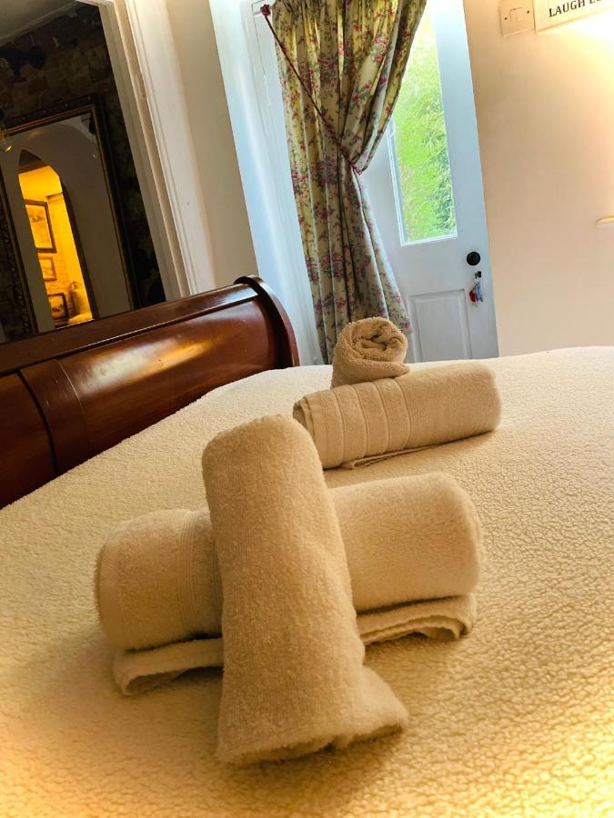The Beehive, Ground Floor Apartment In Norfolk, No Shared Amenities 道纳姆马基特 外观 照片