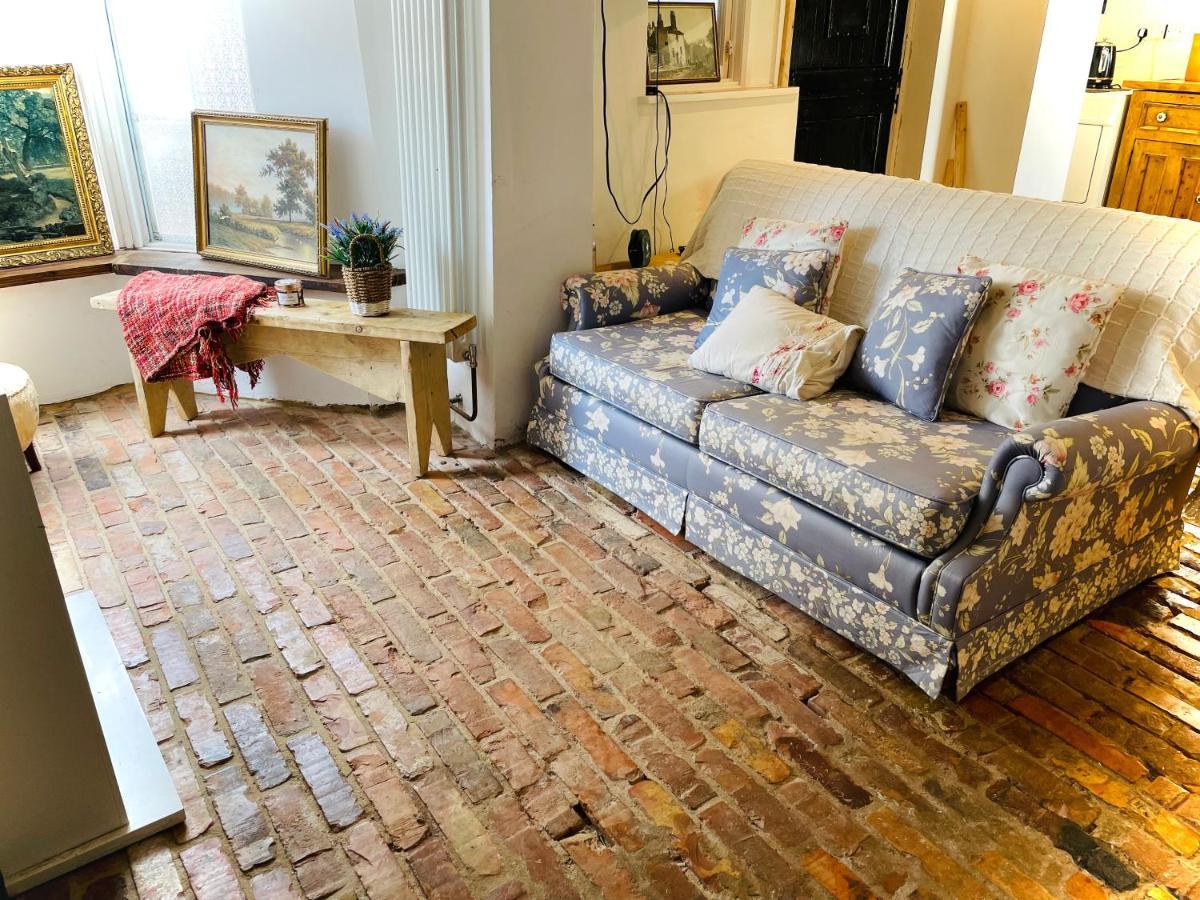 The Beehive, Ground Floor Apartment In Norfolk, No Shared Amenities 道纳姆马基特 外观 照片